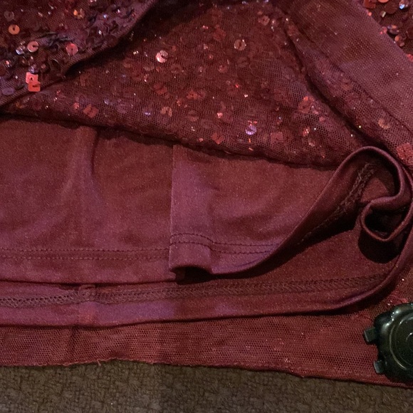 JS Colleo Garnet colored sequin dress - Picture 7 of 8